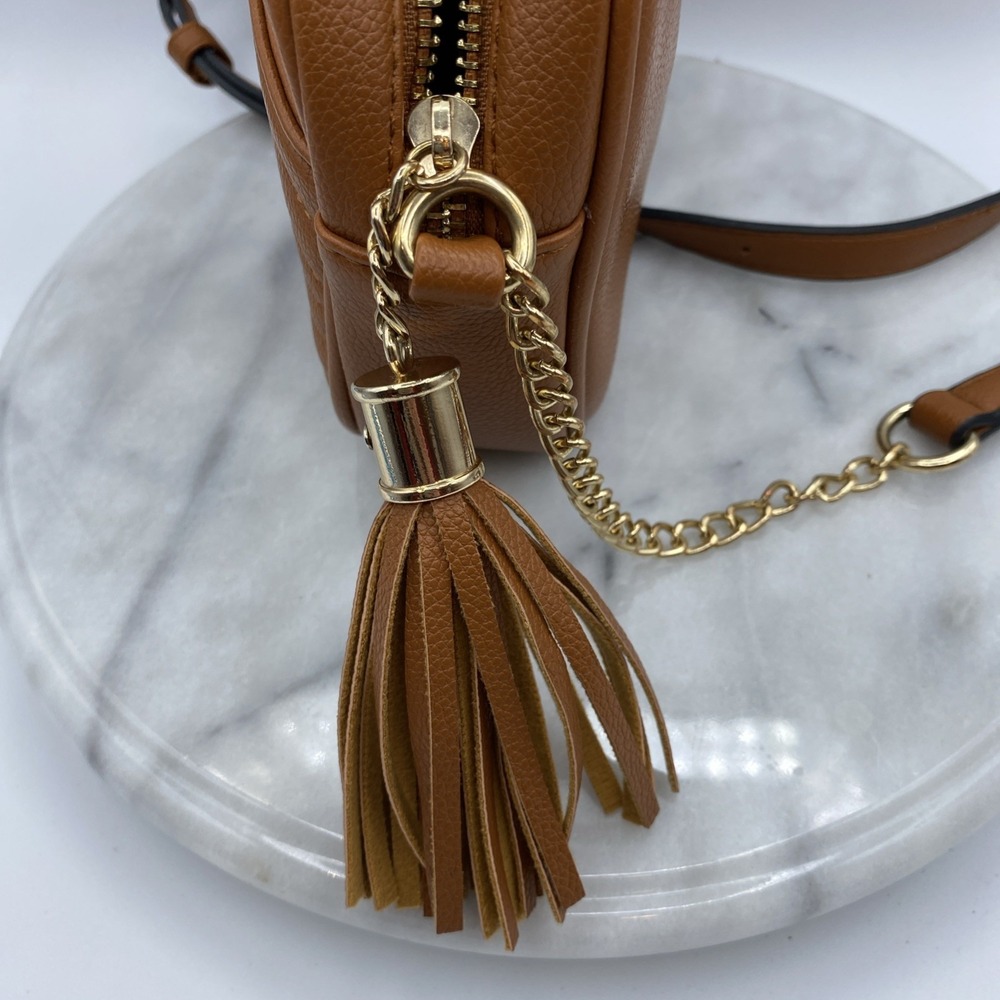 Quilted Crossbody Bag Women - Stylish Camera Tassel - Tan - Vegan (PU) Adjustab - Picture 9 of 16